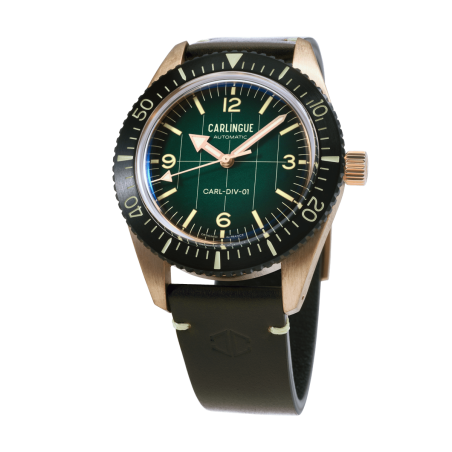 Montre de plongée Française, étanche jusqu'à 20 ATM et équipée du mouvement automatique Miyota 9039.