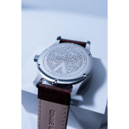 Capusson Havana Brown | French automatic watch, sunburst dial