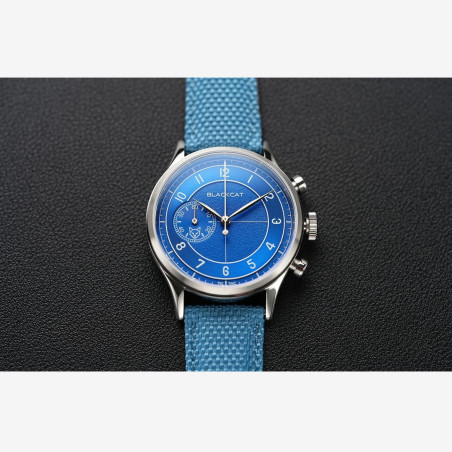 Chronographe pour homme en acier inoxydable. Cadran et bracelet bleus.